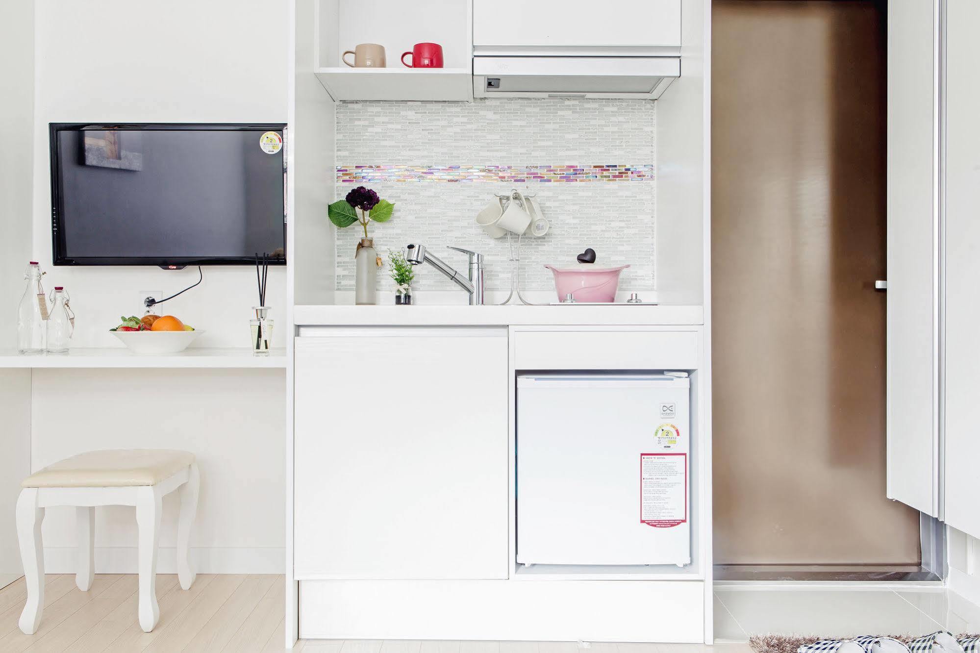 D7 Suites Сеул Экстерьер фото